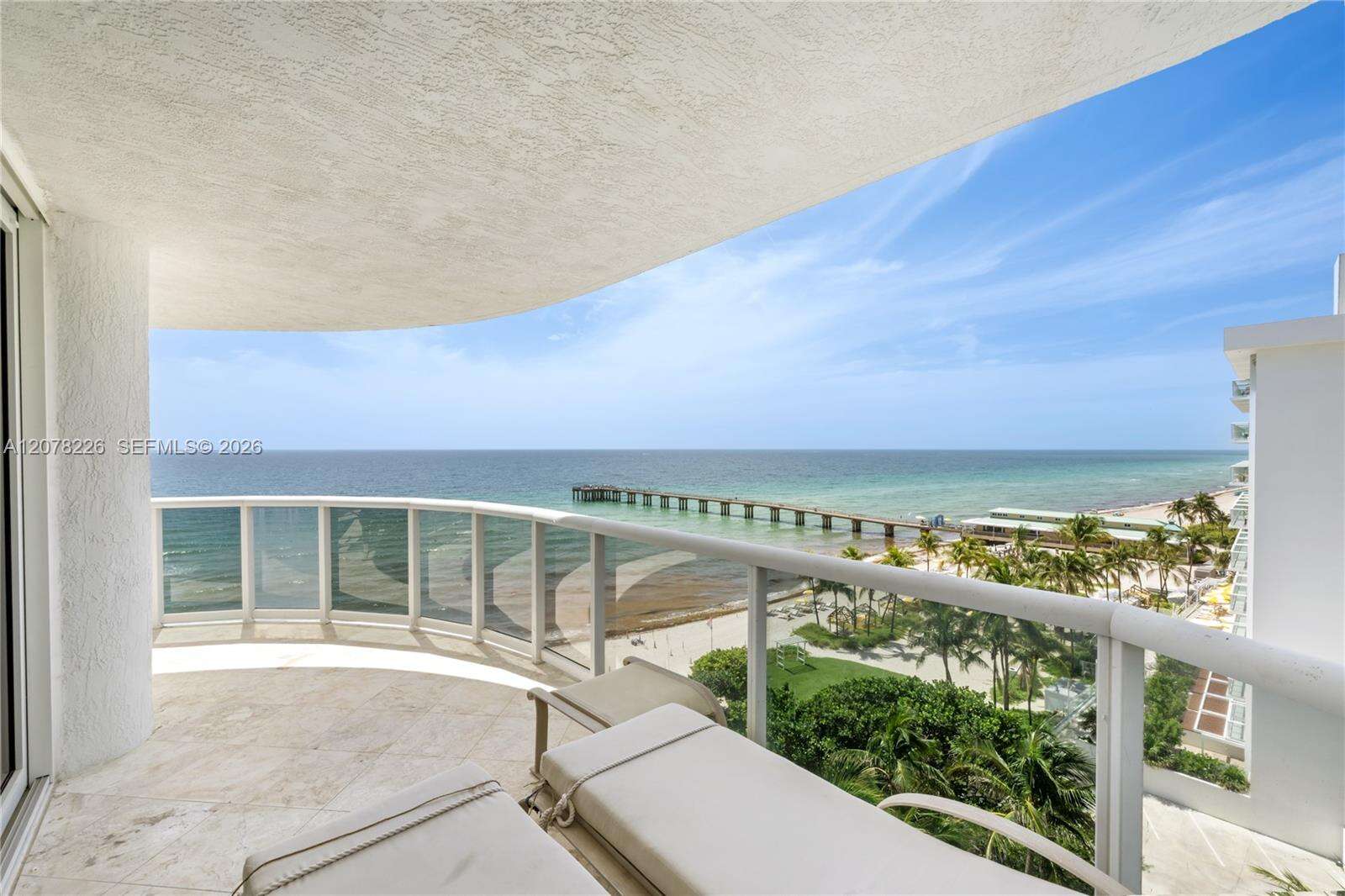 Sands Pointe at 16711 Collins Ave, Sunny Isles Beach, FL 33160 - For Sale photo 3