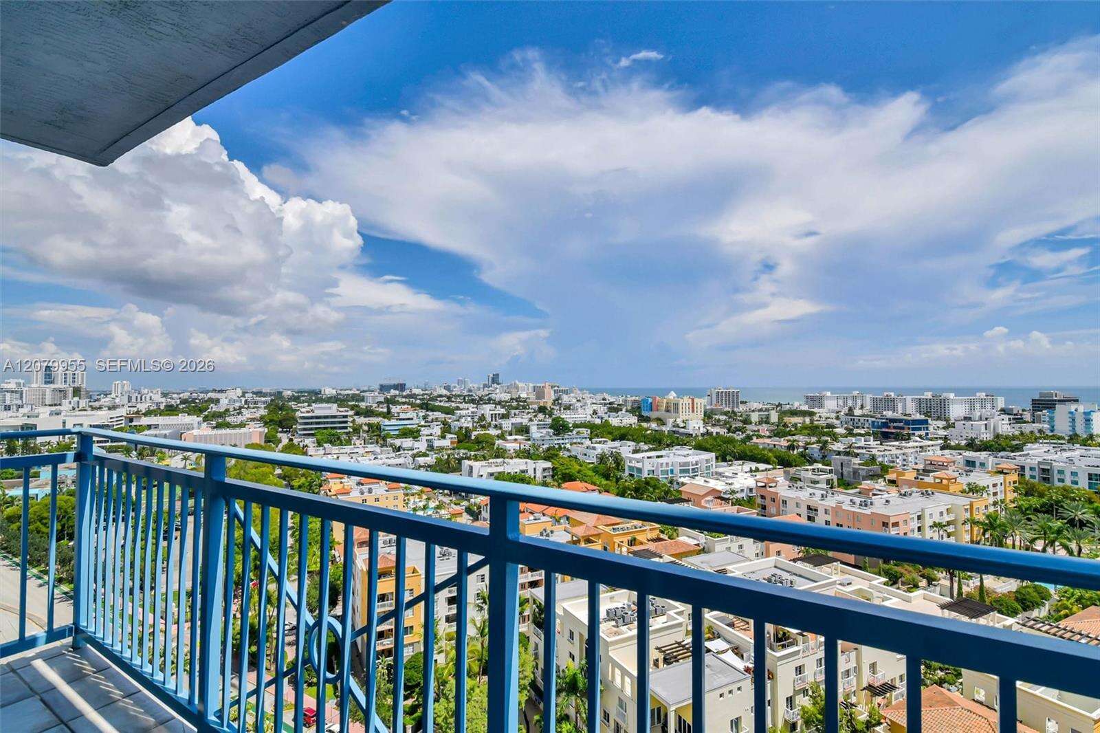 Yacht Club At Portofino at 90 Alton Rd, Miami Beach, FL 33139 - For Sale photo 24
