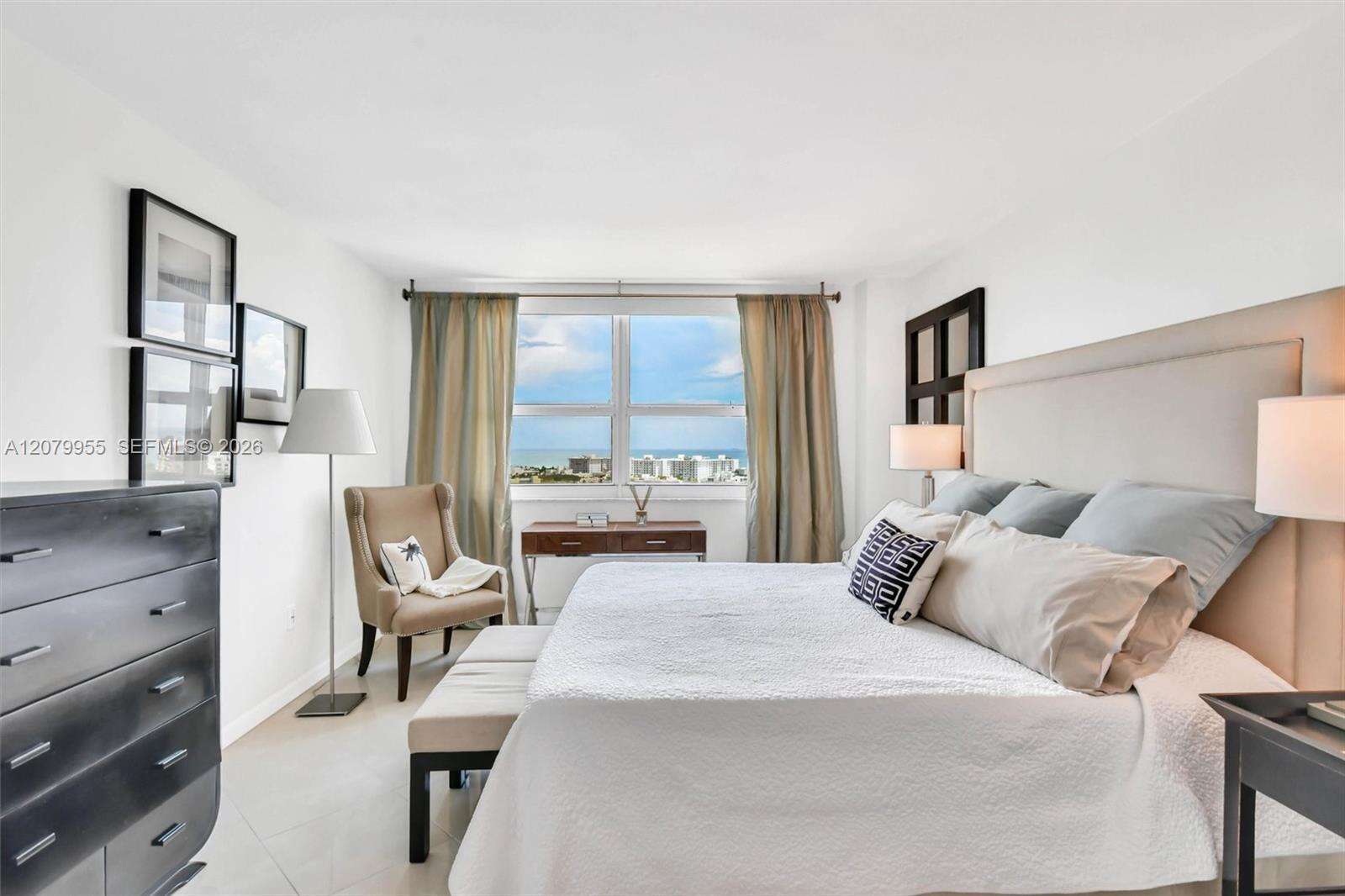 Yacht Club At Portofino at 90 Alton Rd, Miami Beach, FL 33139 - For Sale photo 9