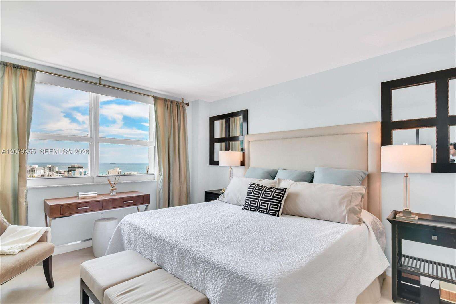 Yacht Club At Portofino at 90 Alton Rd, Miami Beach, FL 33139 - For Sale photo 10