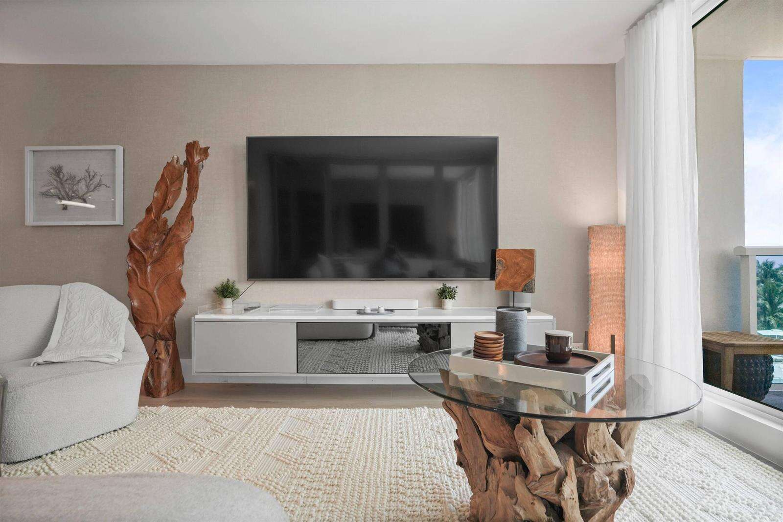 Roney Palace at 2301 Collins, Miami Beach, FL 33139 - For Sale photo 2