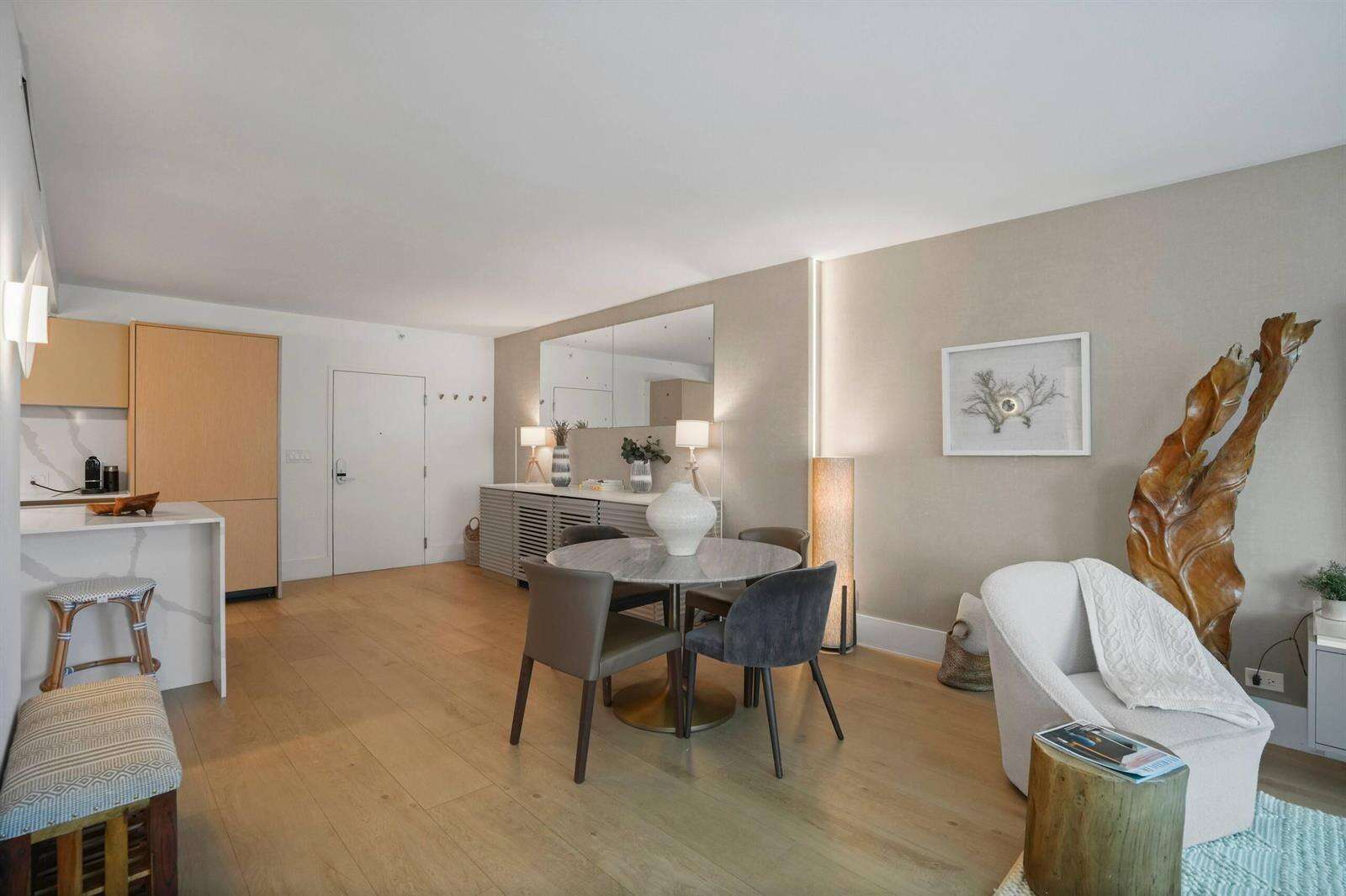 Roney Palace at 2301 Collins, Miami Beach, FL 33139 - For Sale photo 4