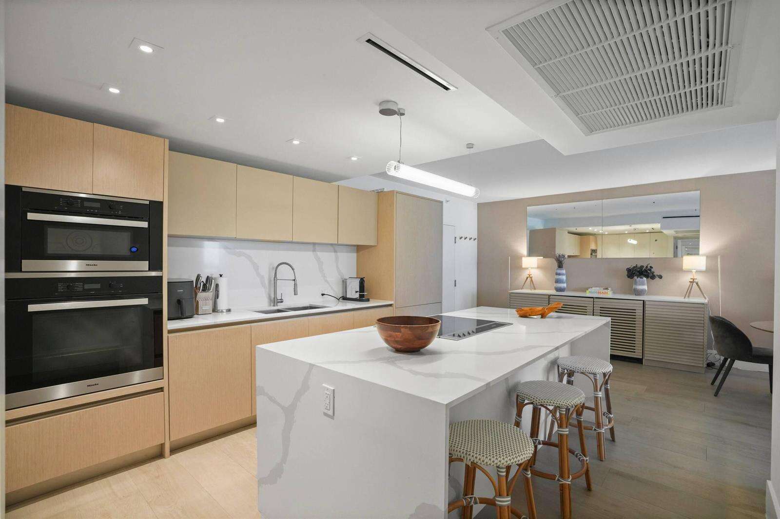 Roney Palace at 2301 Collins, Miami Beach, FL 33139 - For Sale photo 7