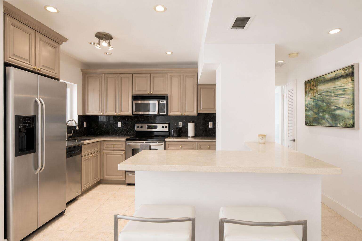 Decoplage at 100 Lincoln, Miami Beach, FL 33139 - For Sale photo 1