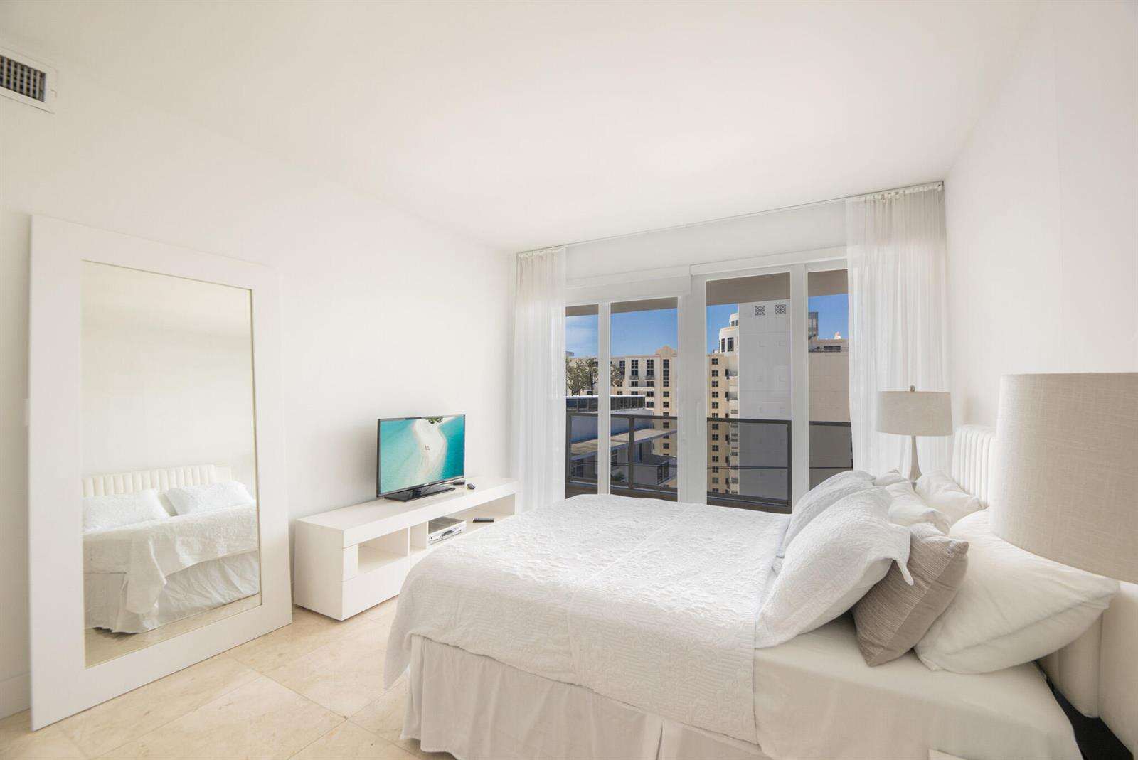 Decoplage at 100 Lincoln, Miami Beach, FL 33139 - For Sale photo 17