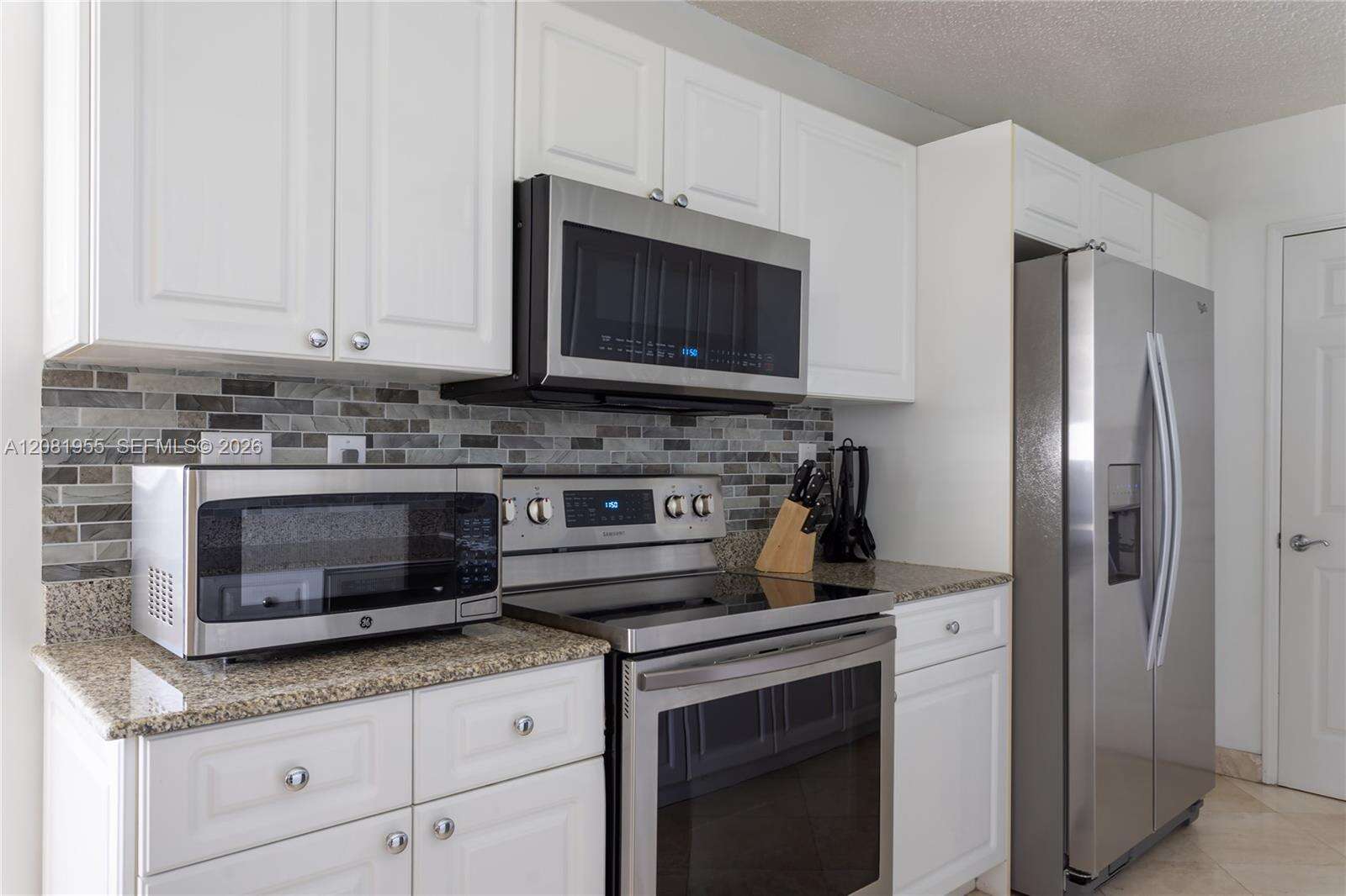 Sands Pointe at 16711 Collins Ave, Sunny Isles Beach, FL 33160 - For Sale photo 18