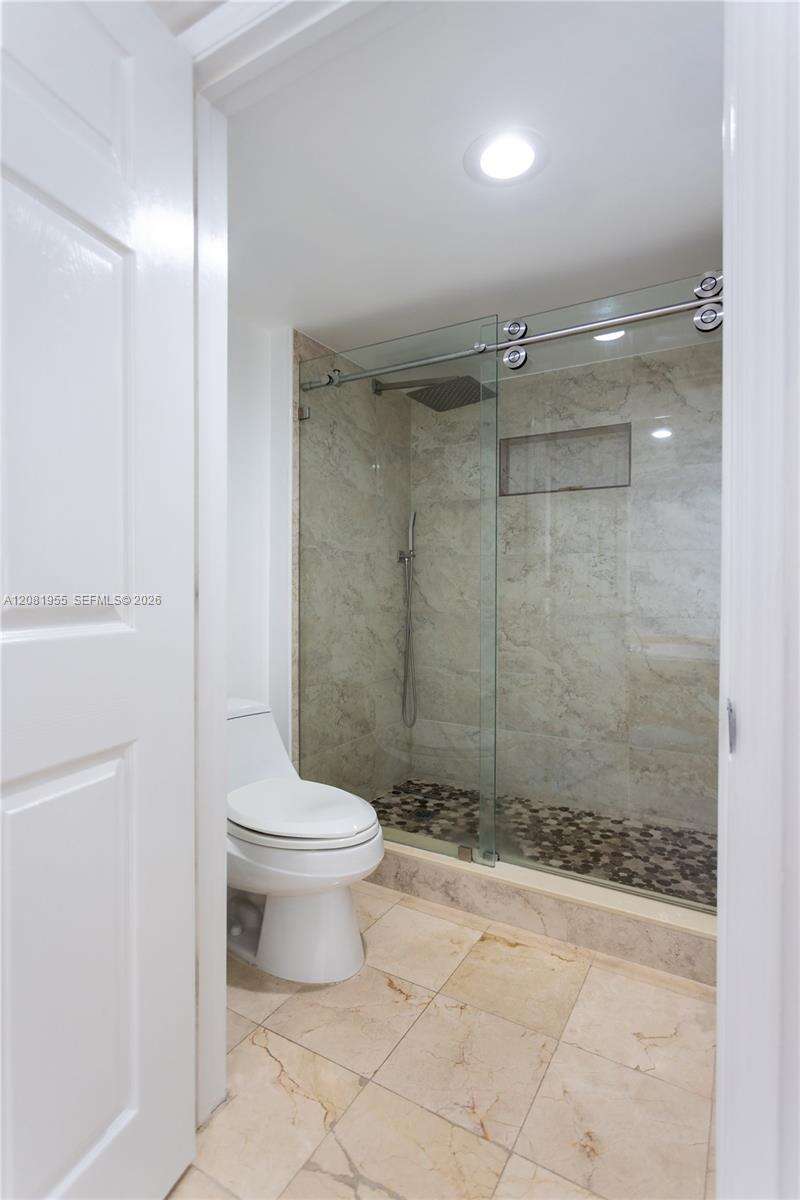 Sands Pointe at 16711 Collins Ave, Sunny Isles Beach, FL 33160 - For Sale photo 26