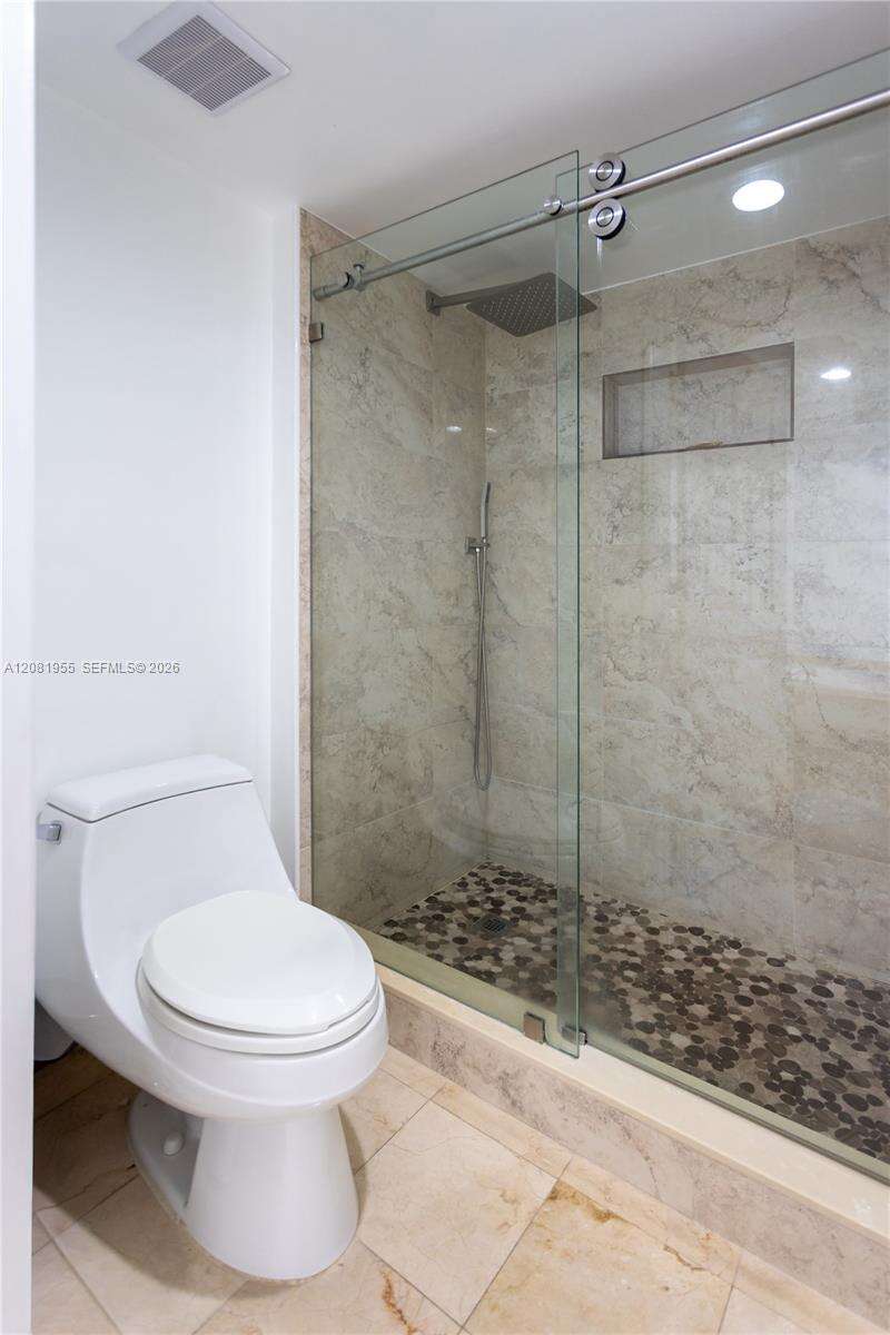 Sands Pointe at 16711 Collins Ave, Sunny Isles Beach, FL 33160 - For Sale photo 27