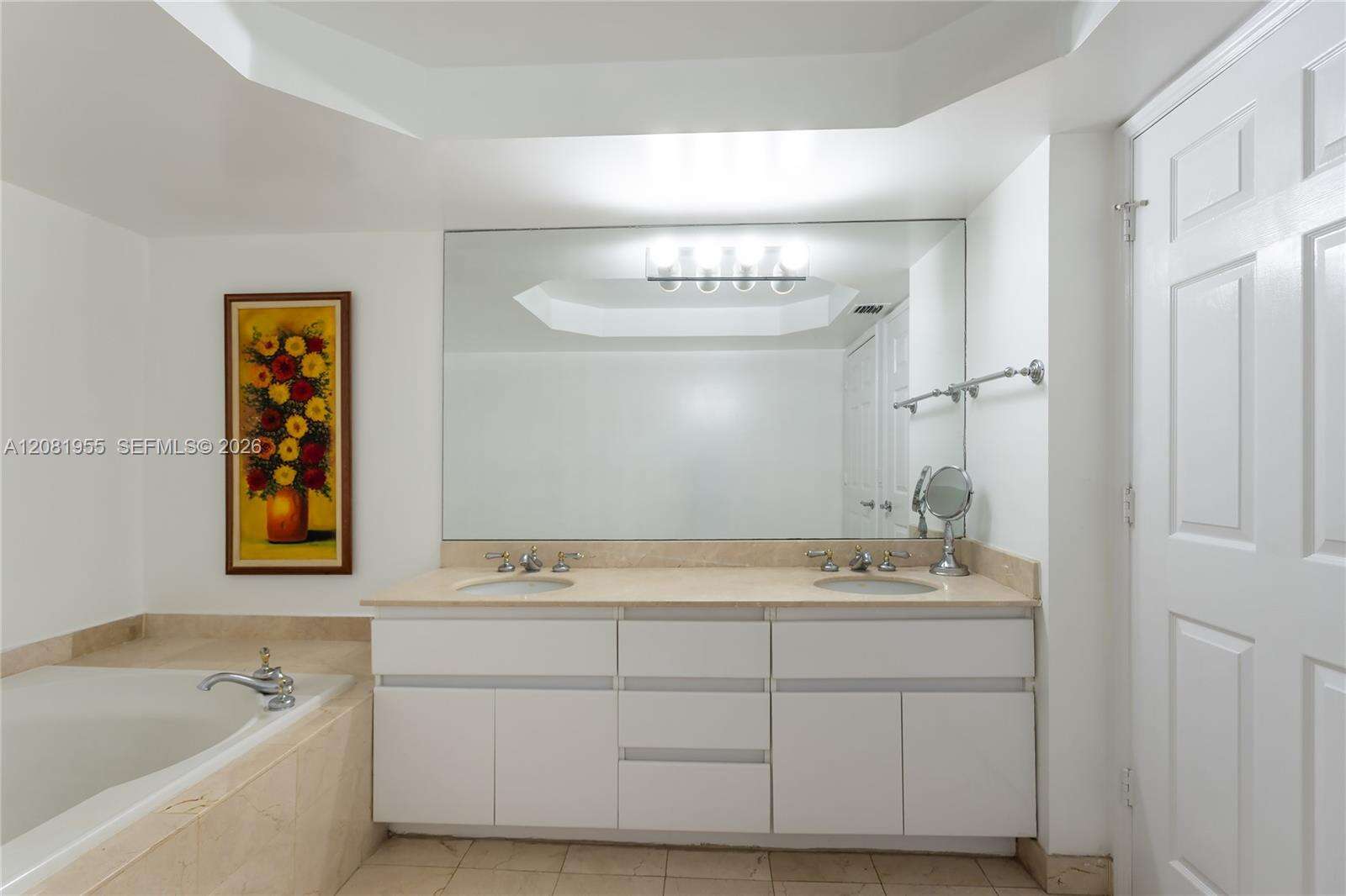 Sands Pointe at 16711 Collins Ave, Sunny Isles Beach, FL 33160 - For Sale photo 28