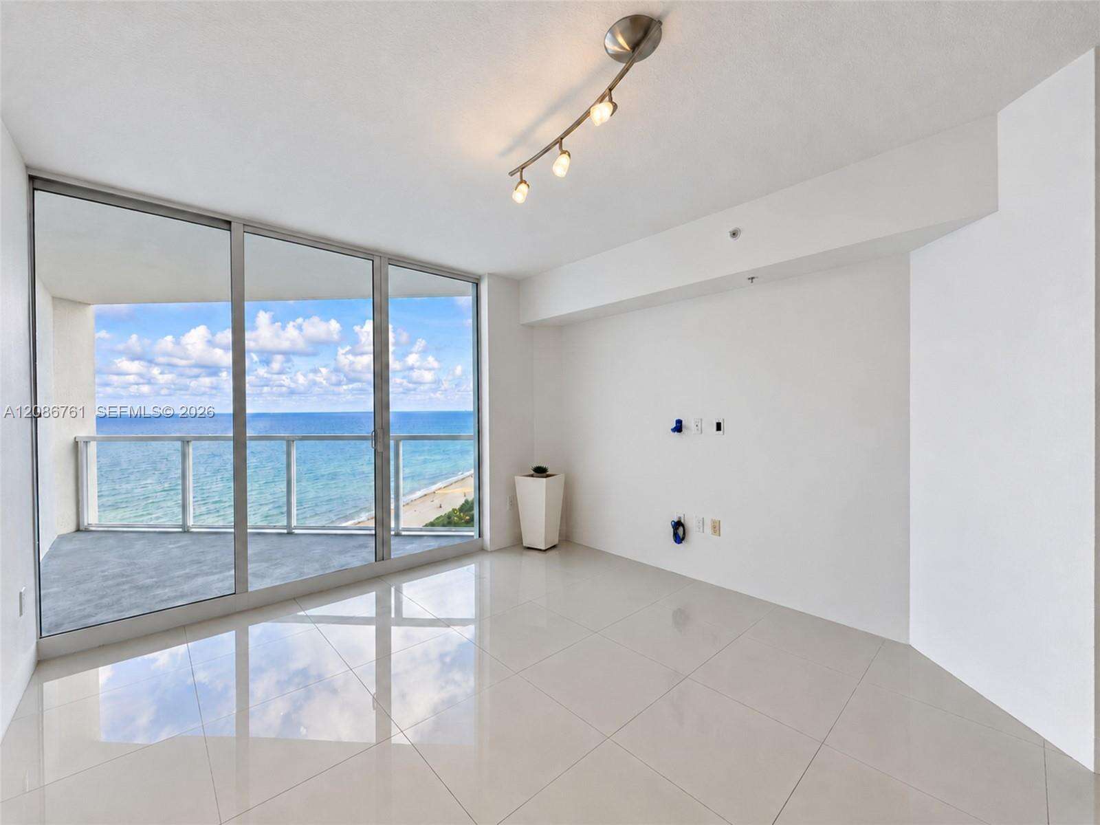 La Perla at 16699 Collins Ave, Sunny Isles Beach, FL 33160 - For Sale photo 2
