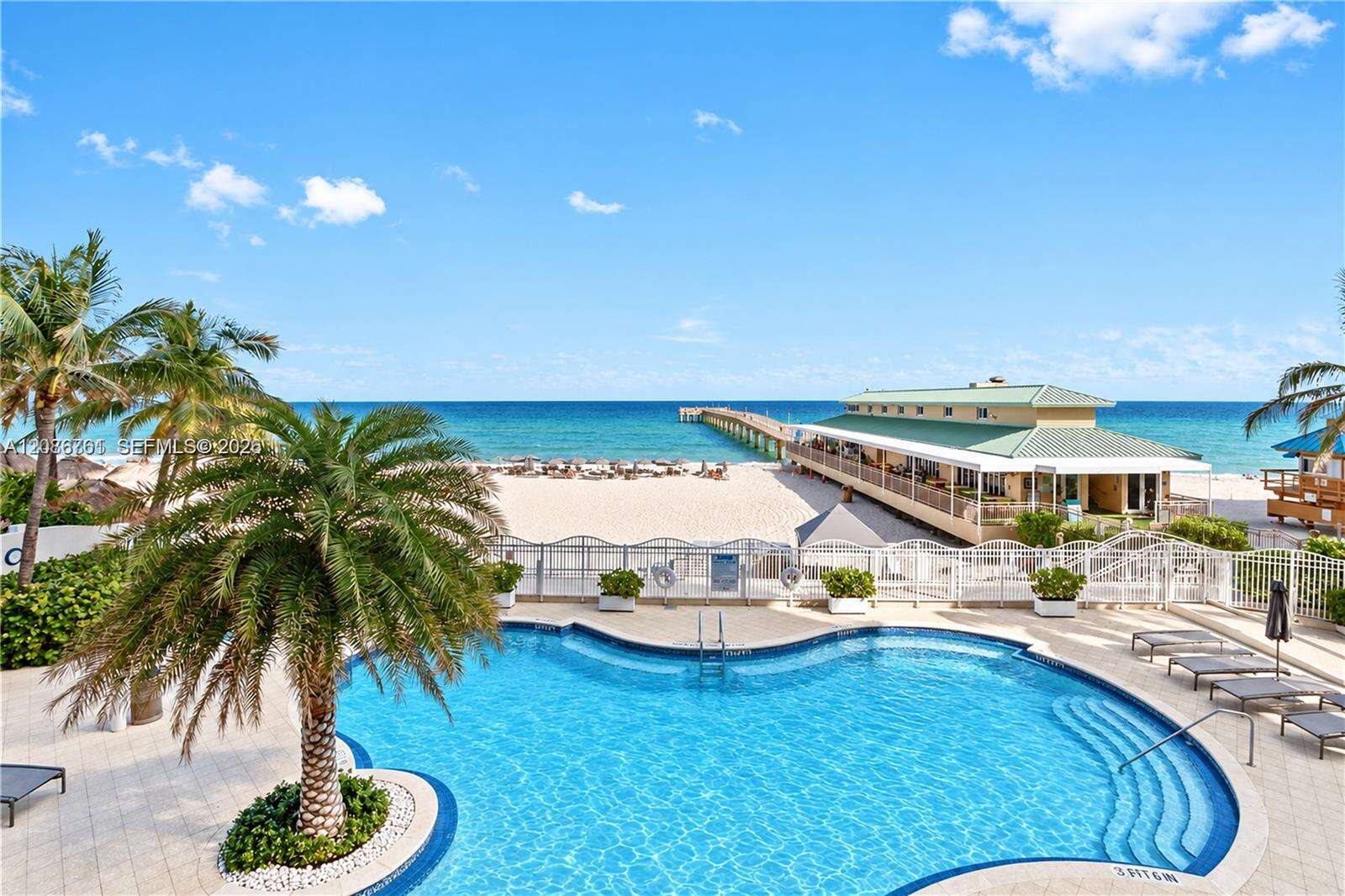 La Perla at 16699 Collins Ave, Sunny Isles Beach, FL 33160 - For Sale photo 20