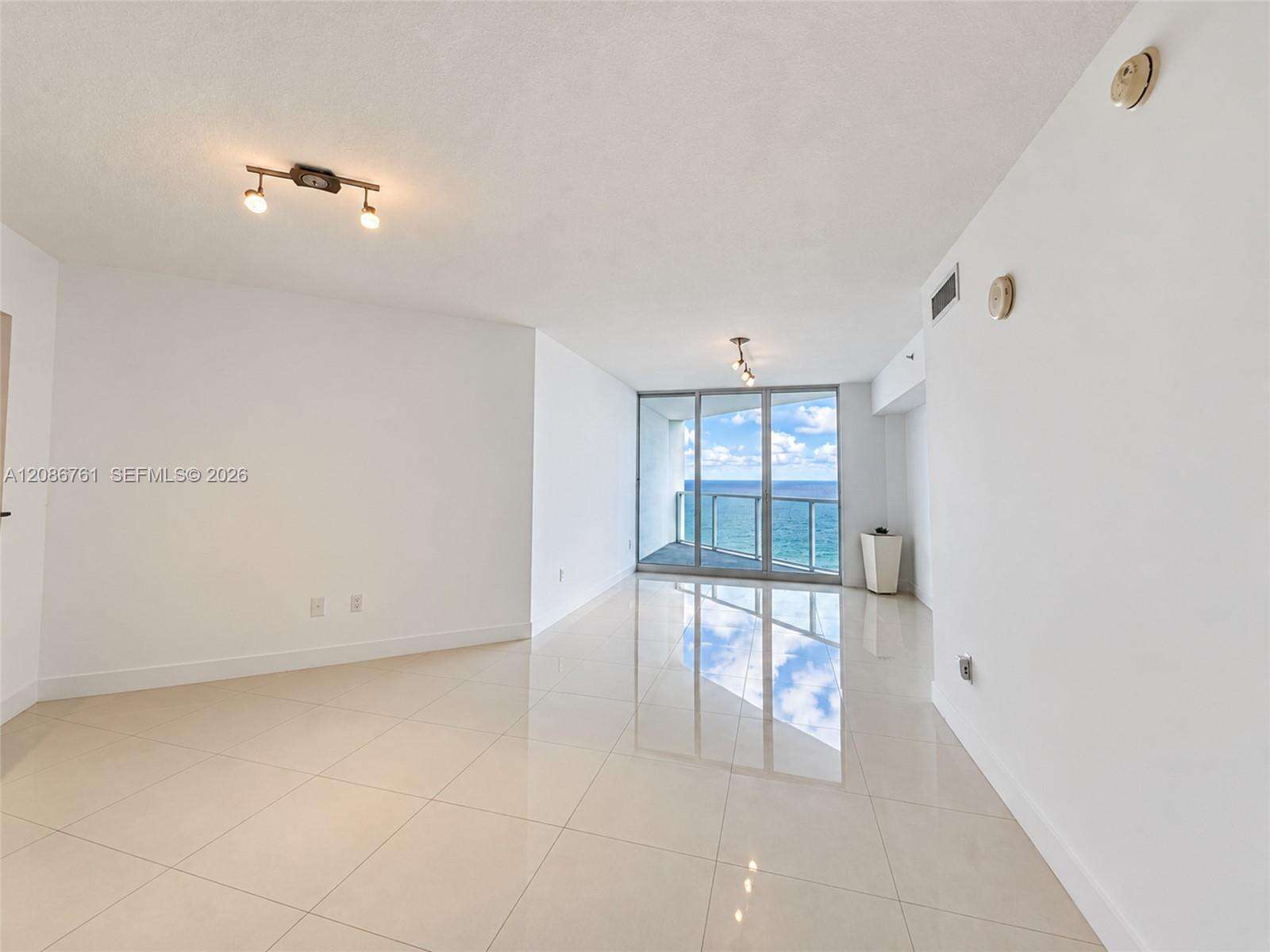 La Perla at 16699 Collins Ave, Sunny Isles Beach, FL 33160 - For Sale photo 3