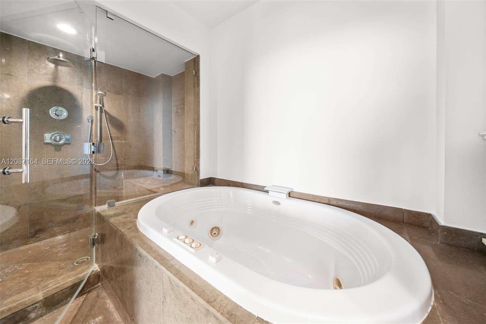 Icon at 450 Alton Rd, Miami Beach, FL 33139 - For Sale photo 31