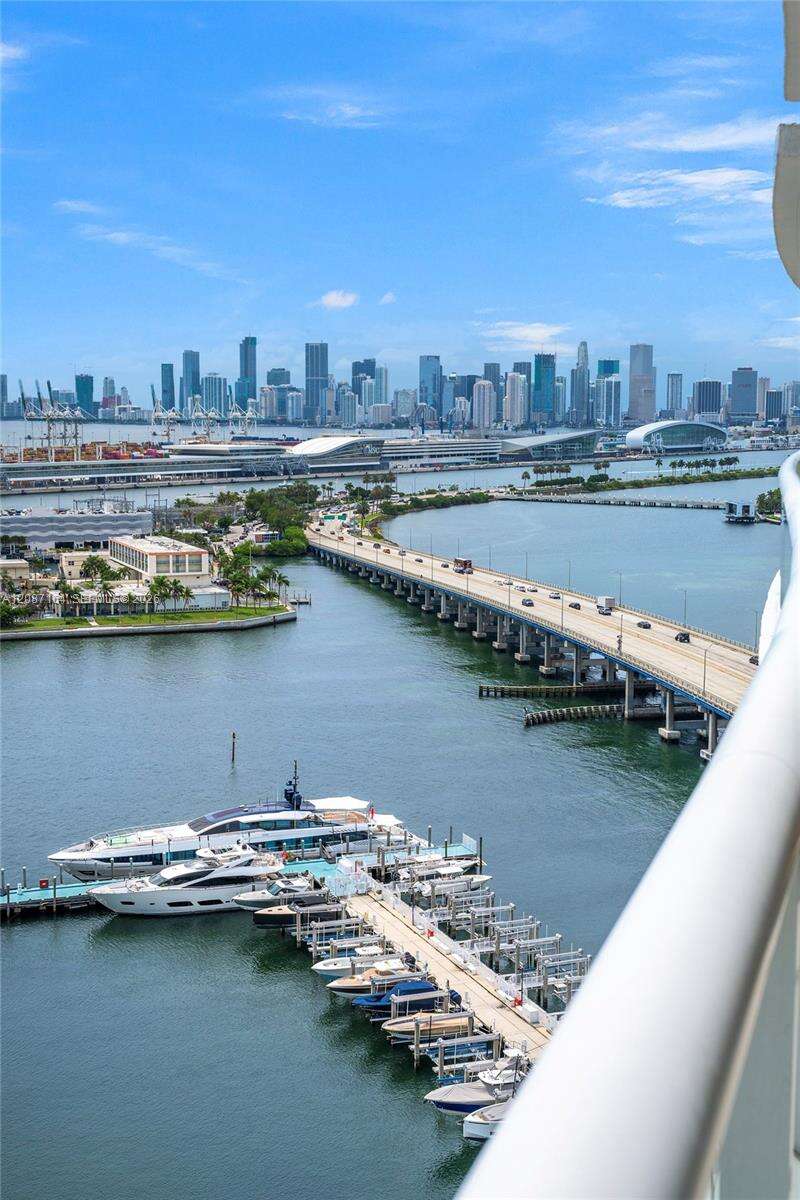 Icon at 450 Alton Rd, Miami Beach, FL 33139 - For Sale photo 32