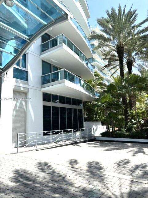 Azure at 9401 Collins Ave, Surfside, FL 33154 - For Sale photo 2