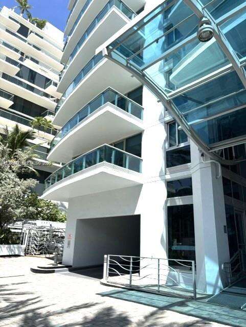 Azure at 9401 Collins Ave, Surfside, FL 33154 - For Sale photo 3
