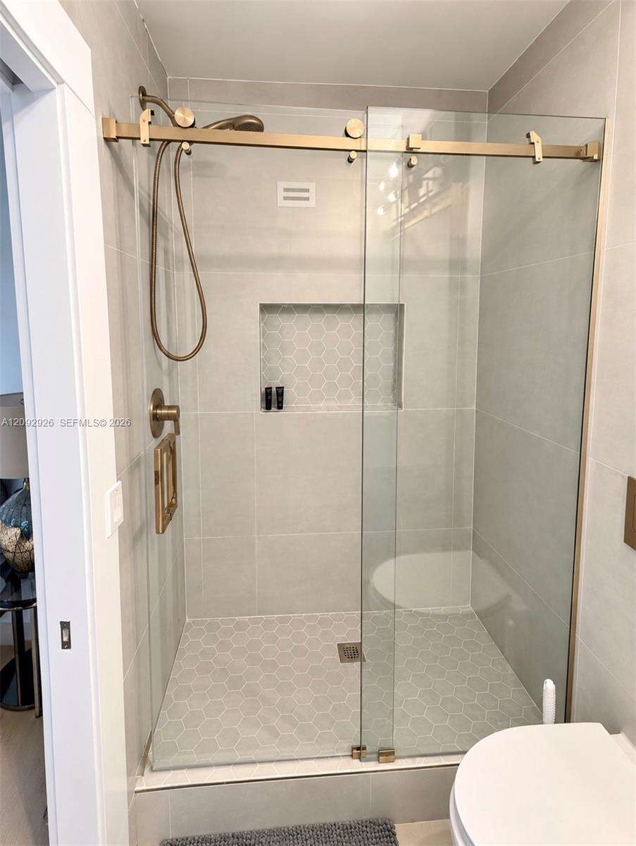 Roney Palace at 2301 Collins Ave, Miami Beach, FL 33139 - For Sale photo 13