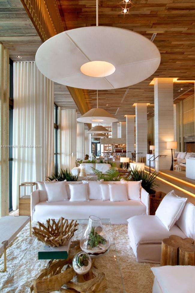 Roney Palace at 2301 Collins Ave, Miami Beach, FL 33139 - For Sale photo 17