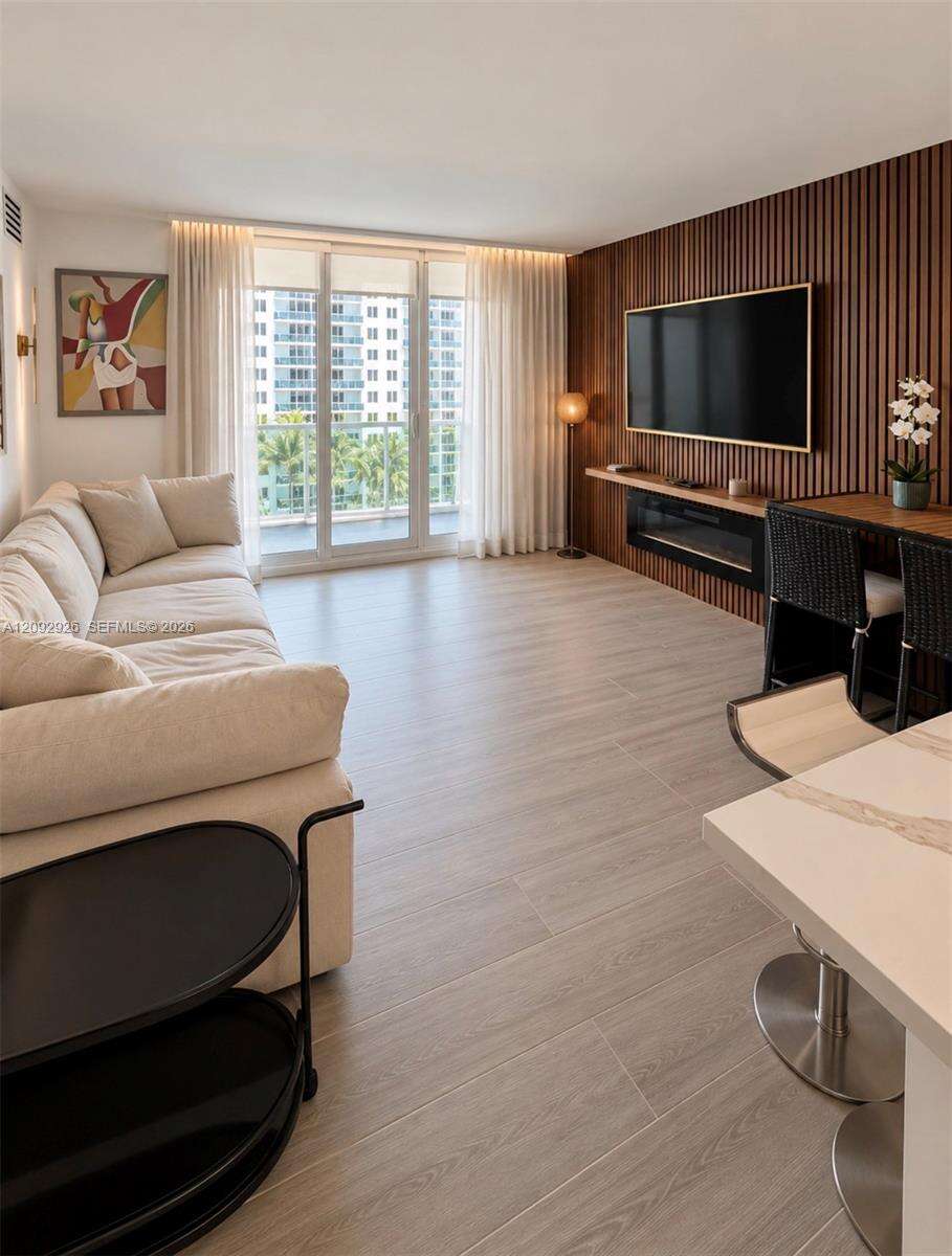 Roney Palace at 2301 Collins Ave, Miami Beach, FL 33139 - For Sale photo 4