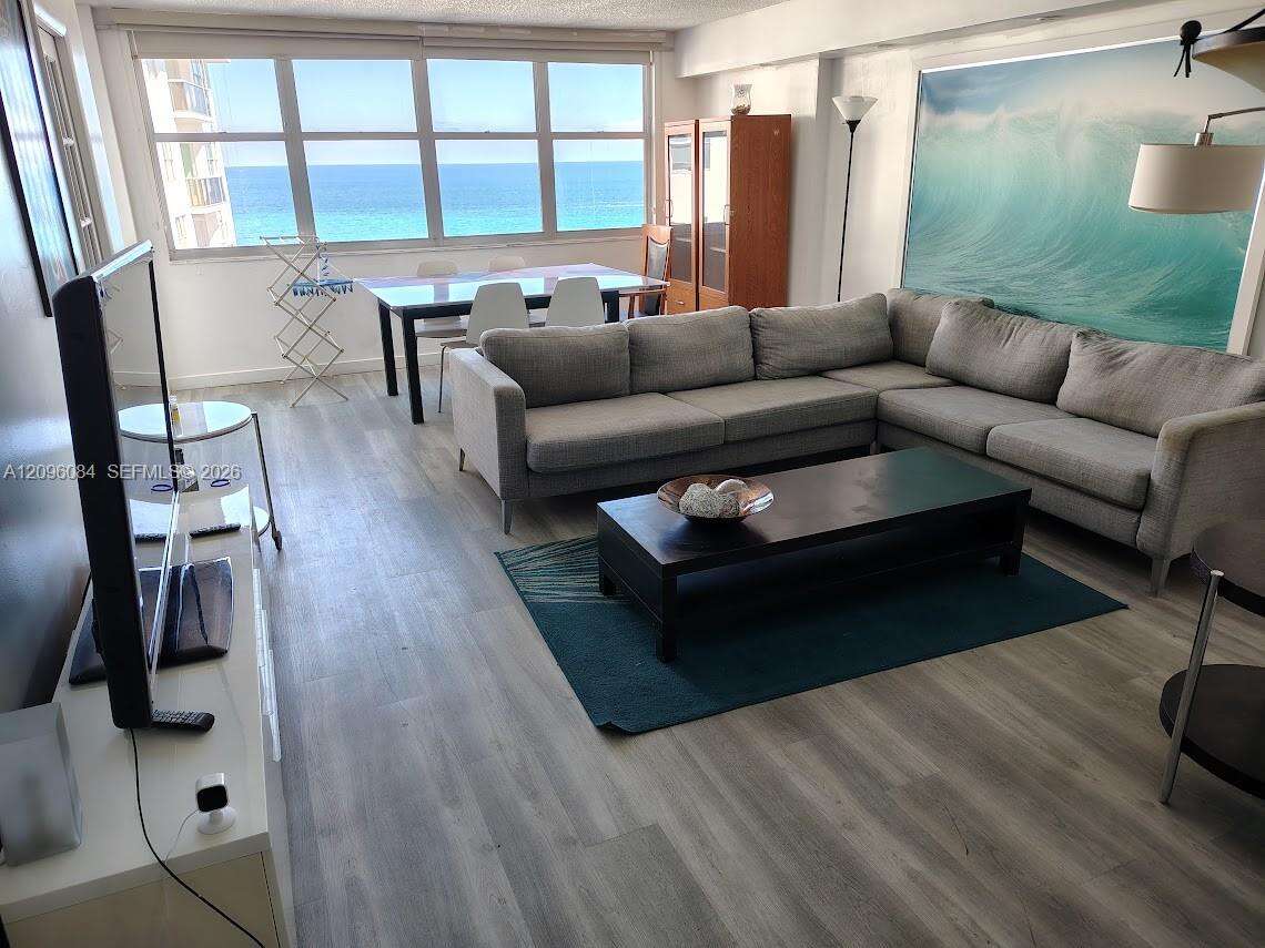 Maison Grande at 6039 Collins Ave, Miami Beach, FL 33140 - For Sale photo 3