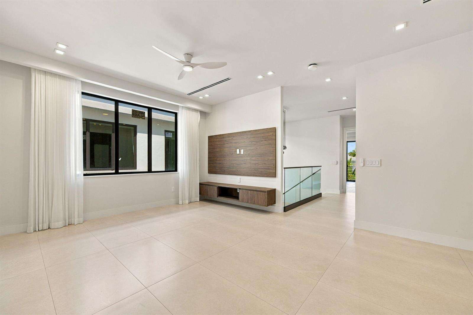 Stanahans Sub 3 115 D 2 50 42 at 1015 3, Fort Lauderdale, FL 33301 - For Sale photo 14