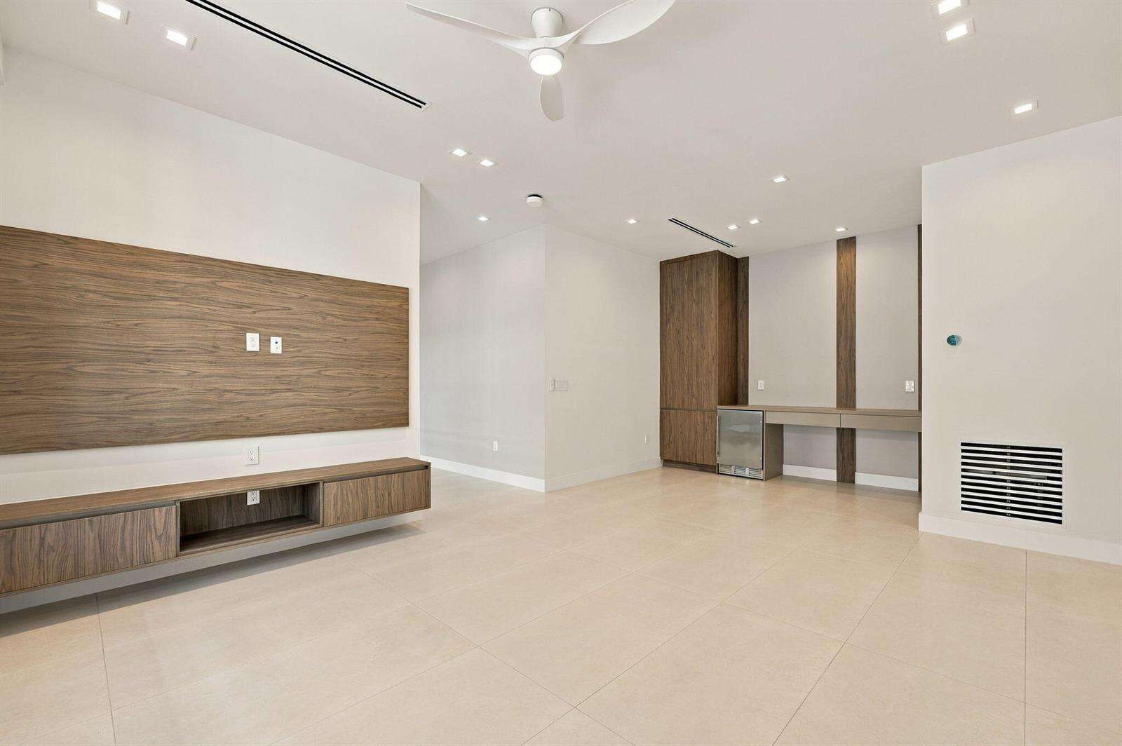 Stanahans Sub 3 115 D 2 50 42 at 1015 3, Fort Lauderdale, FL 33301 - For Sale photo 15