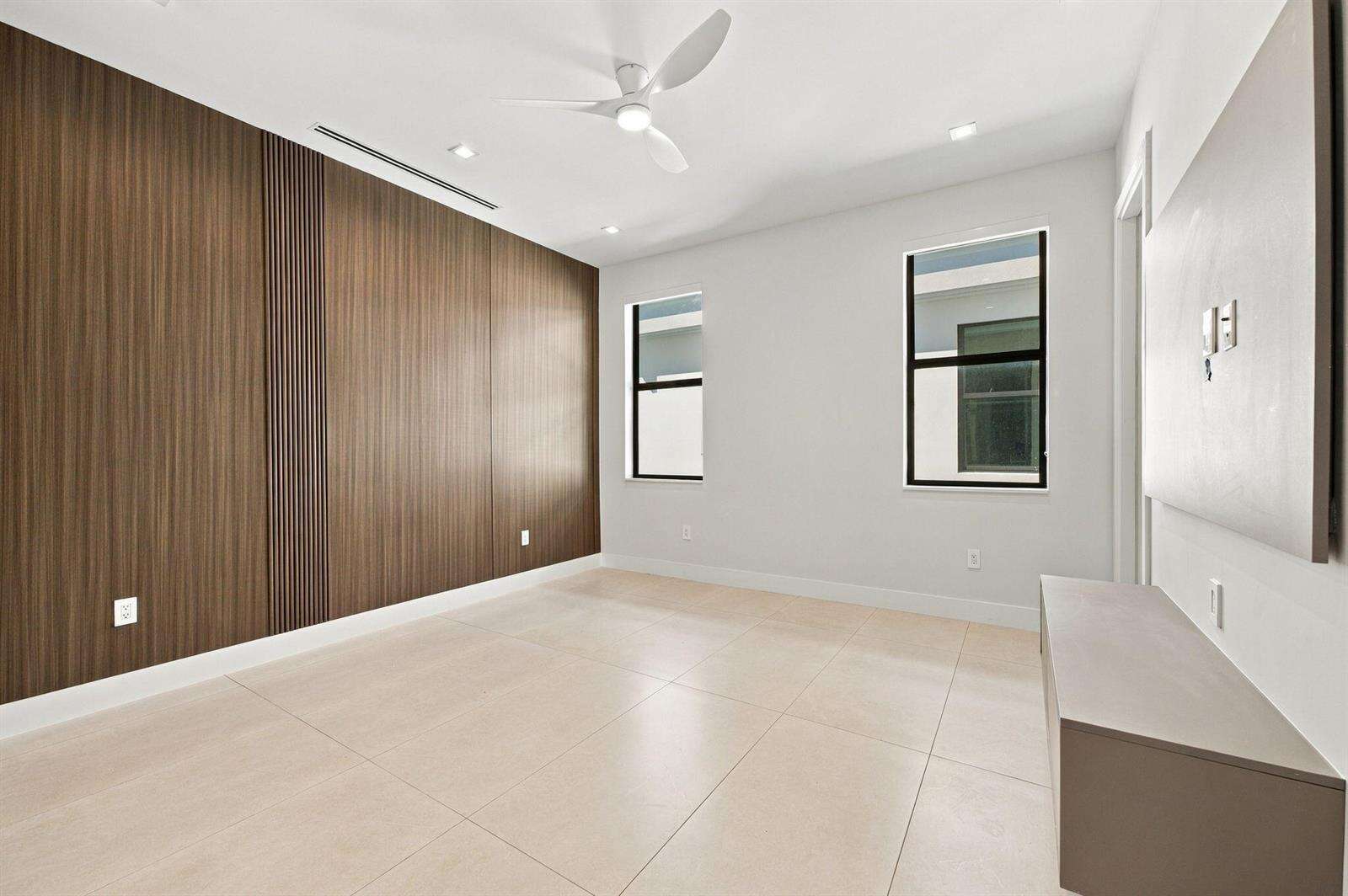 Stanahans Sub 3 115 D 2 50 42 at 1015 3, Fort Lauderdale, FL 33301 - For Sale photo 21