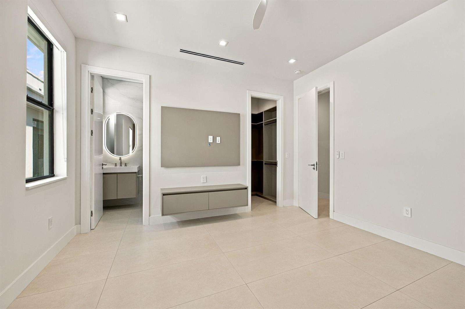 Stanahans Sub 3 115 D 2 50 42 at 1015 3, Fort Lauderdale, FL 33301 - For Sale photo 22