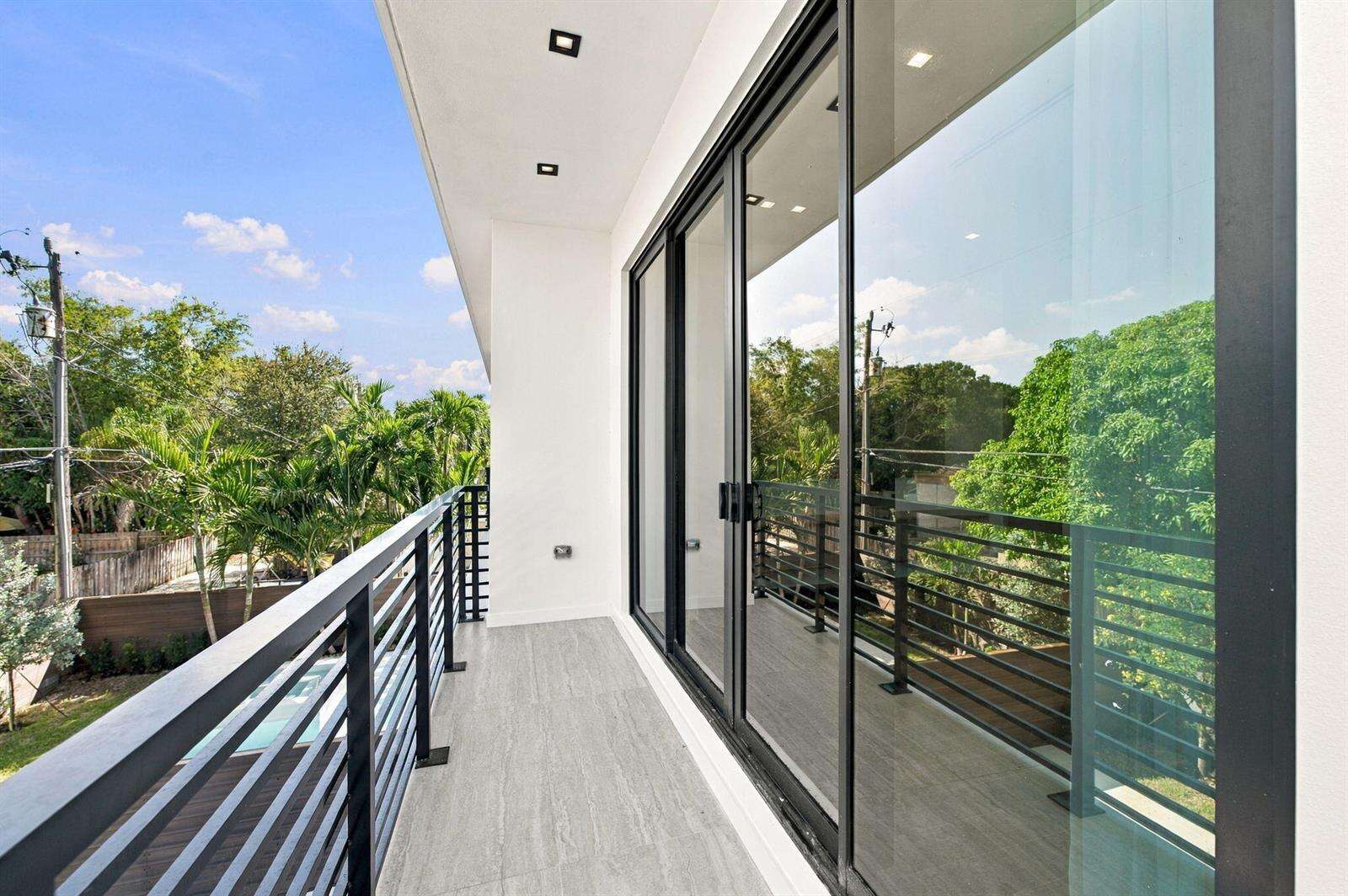 Stanahans Sub 3 115 D 2 50 42 at 1015 3, Fort Lauderdale, FL 33301 - For Sale photo 32