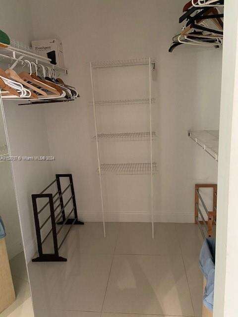 The Yacht Club At Aventura at 19877 Country Club Dr, Aventura, FL 33180 - For Rent photo 12