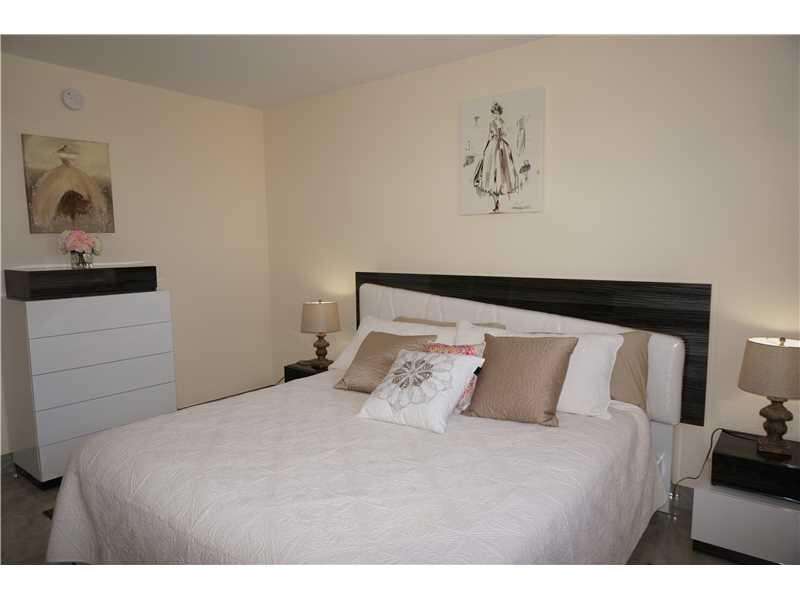 Ocean Reserve at 19370 Collins Ave Seasonal, Sunny Isles Beach, FL 33160 - For Rent photo 10