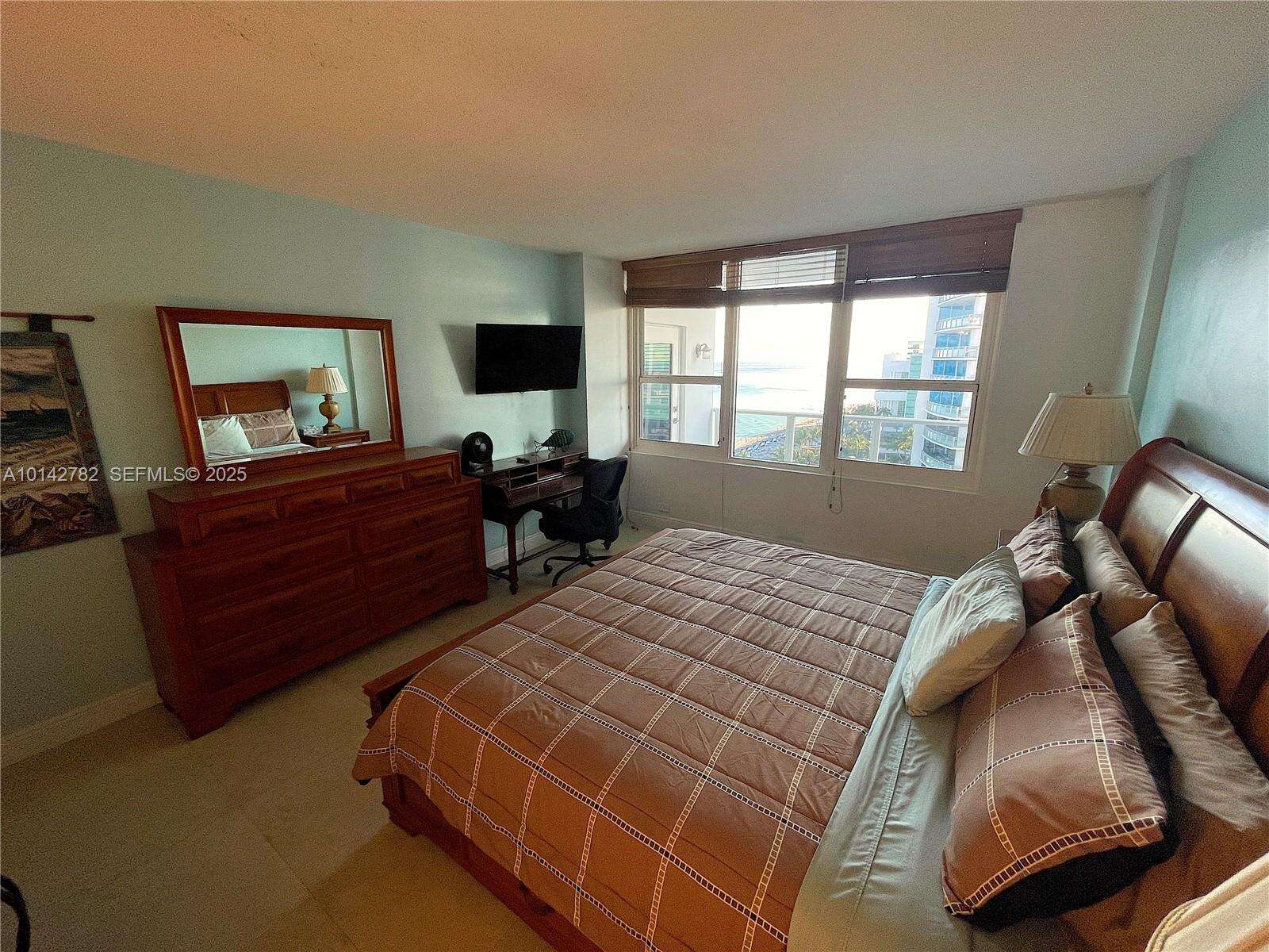 Alexander Towers at 3505 Ocean Dr, Hollywood, FL 33019 - For Rent photo 5
