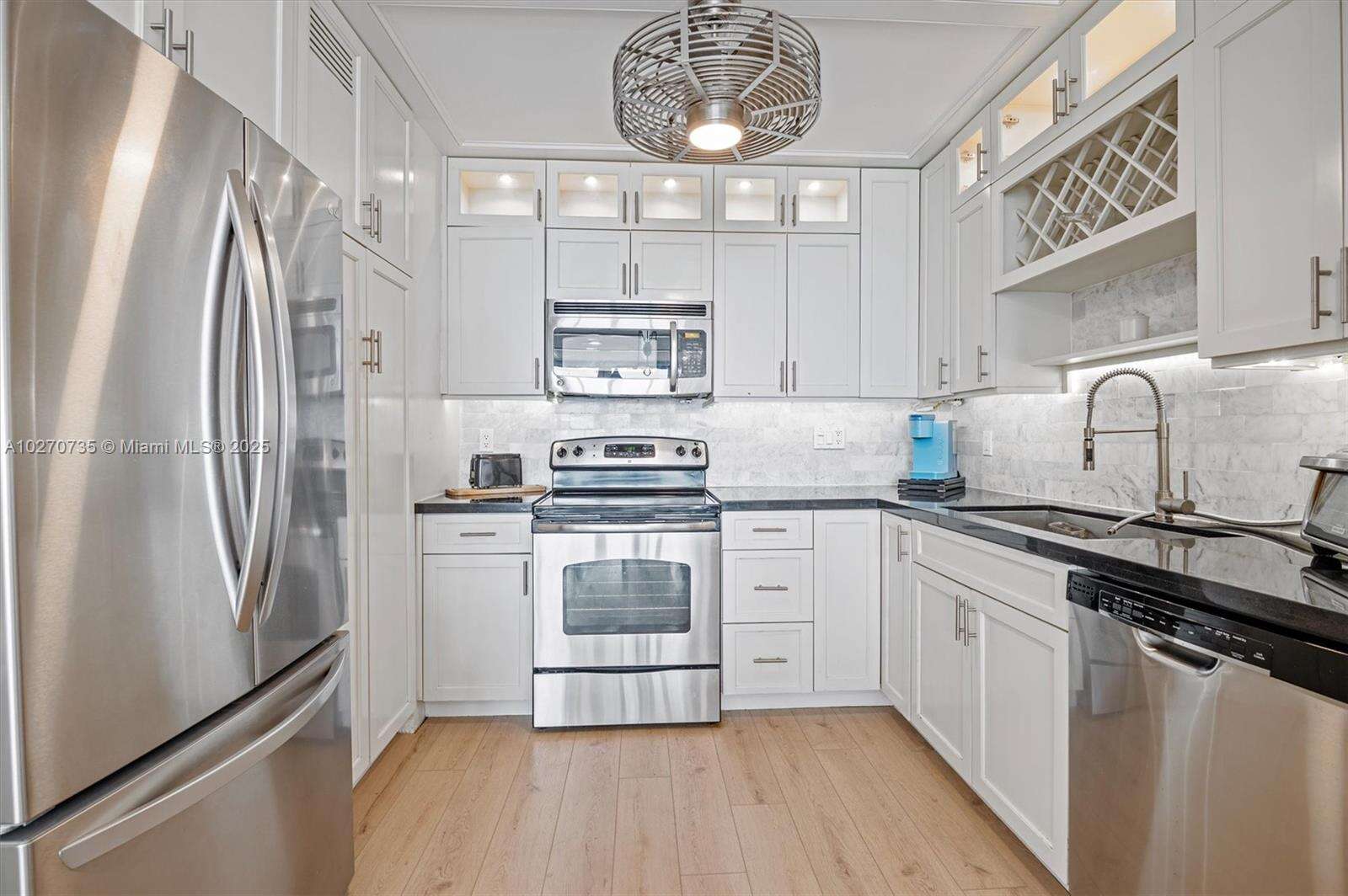 Alexander Towers at 3505 Ocean Dr, Hollywood, FL 33019 - For Rent photo 2