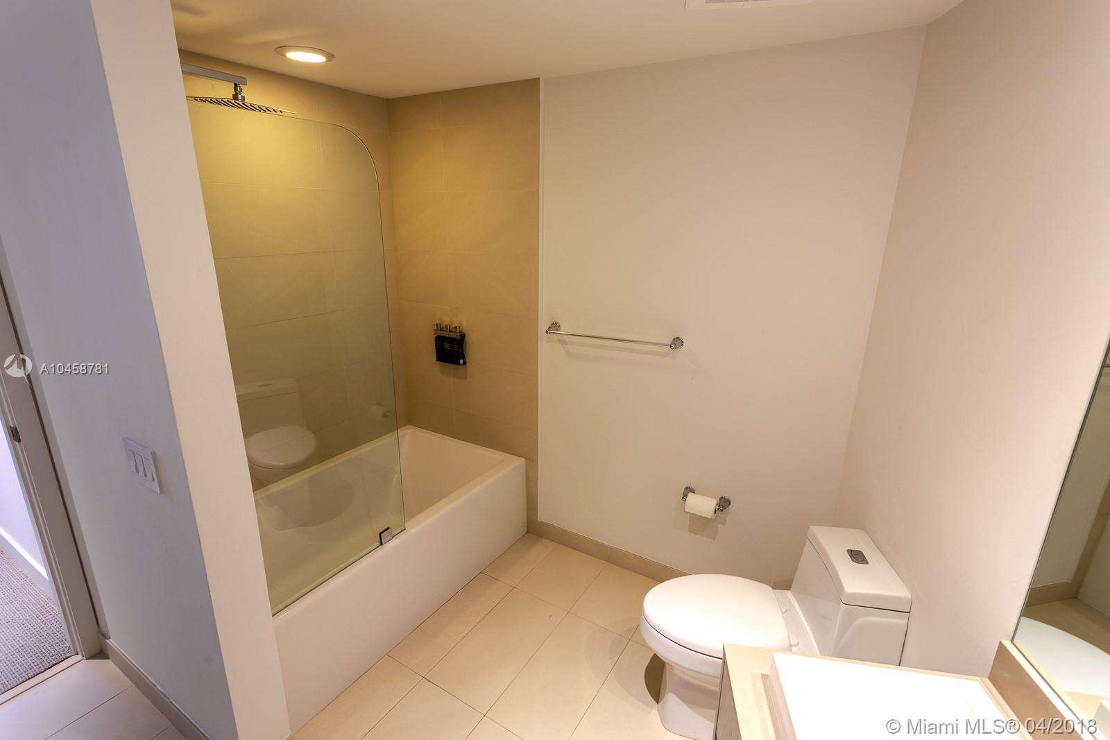 Hyde Resort at 4111 Ocean Dr, Hollywood, FL 33019 - For Rent photo 15