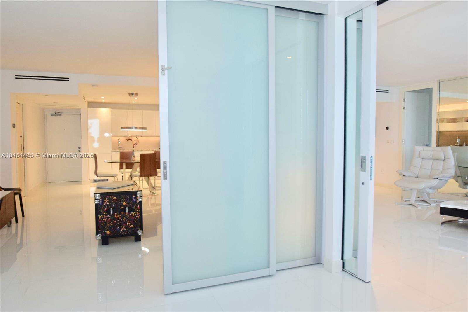 Roney Palace at 2301 Collins Ave, Miami Beach, FL 33139 - For Rent photo 10
