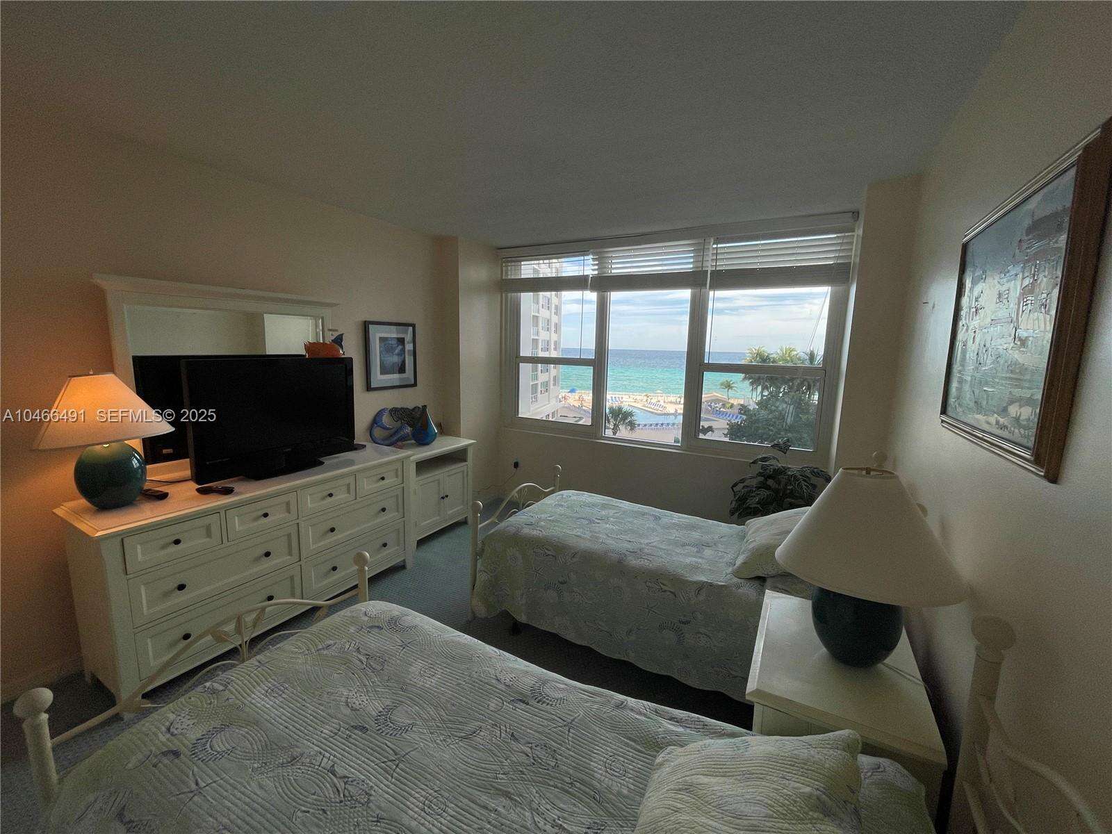 Alexander Towers at 3505 Ocean Dr, Hollywood, FL 33019 - For Rent photo 7