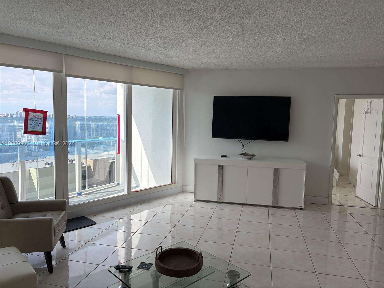 Alexander Towers at 3505 Ocean Dr, Hollywood, FL 33019 - For Rent photo 4