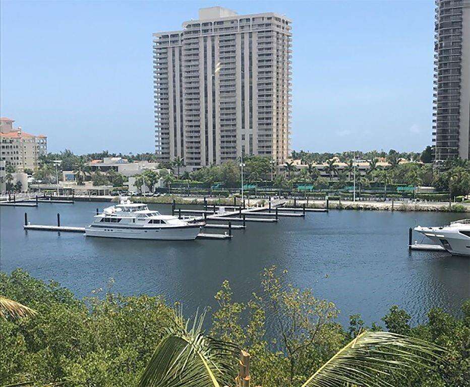 The Yacht Club At Aventura at 19701 Country Club Dr, Aventura, FL 33180 - For Rent photo 1