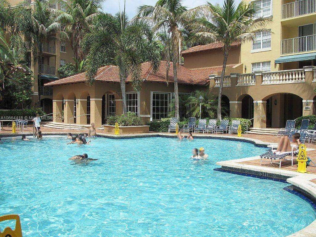 The Yacht Club At Aventura at 19701 Country Club Dr, Aventura, FL 33180 - For Rent photo 16