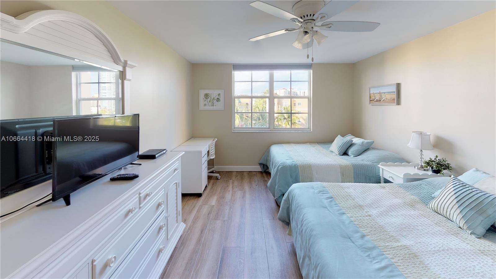 The Yacht Club At Aventura at 19701 Country Club Dr, Aventura, FL 33180 - For Rent photo 21