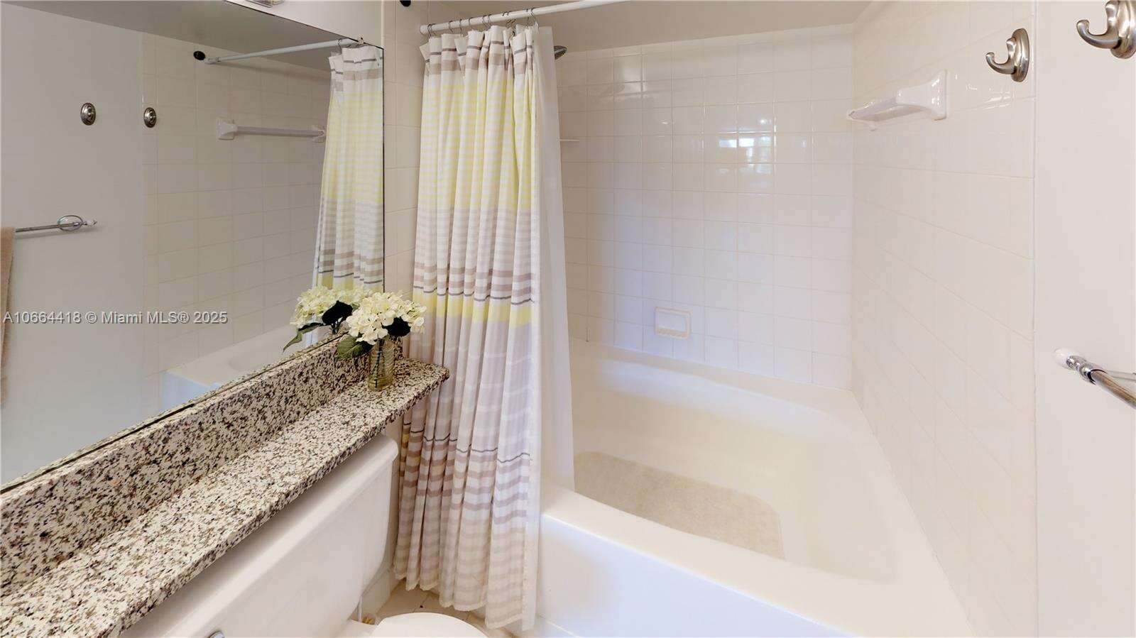 The Yacht Club At Aventura at 19701 Country Club Dr, Aventura, FL 33180 - For Rent photo 29