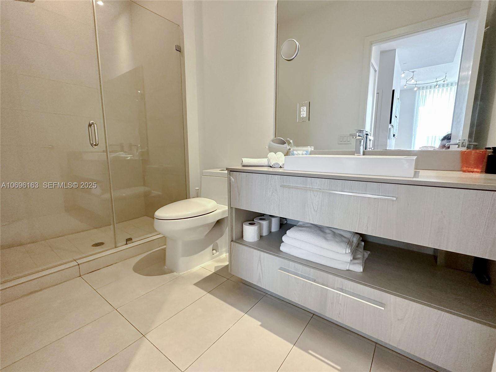Hyde Resort at 4111 Ocean Dr, Hollywood, FL 33019 - For Rent photo 13