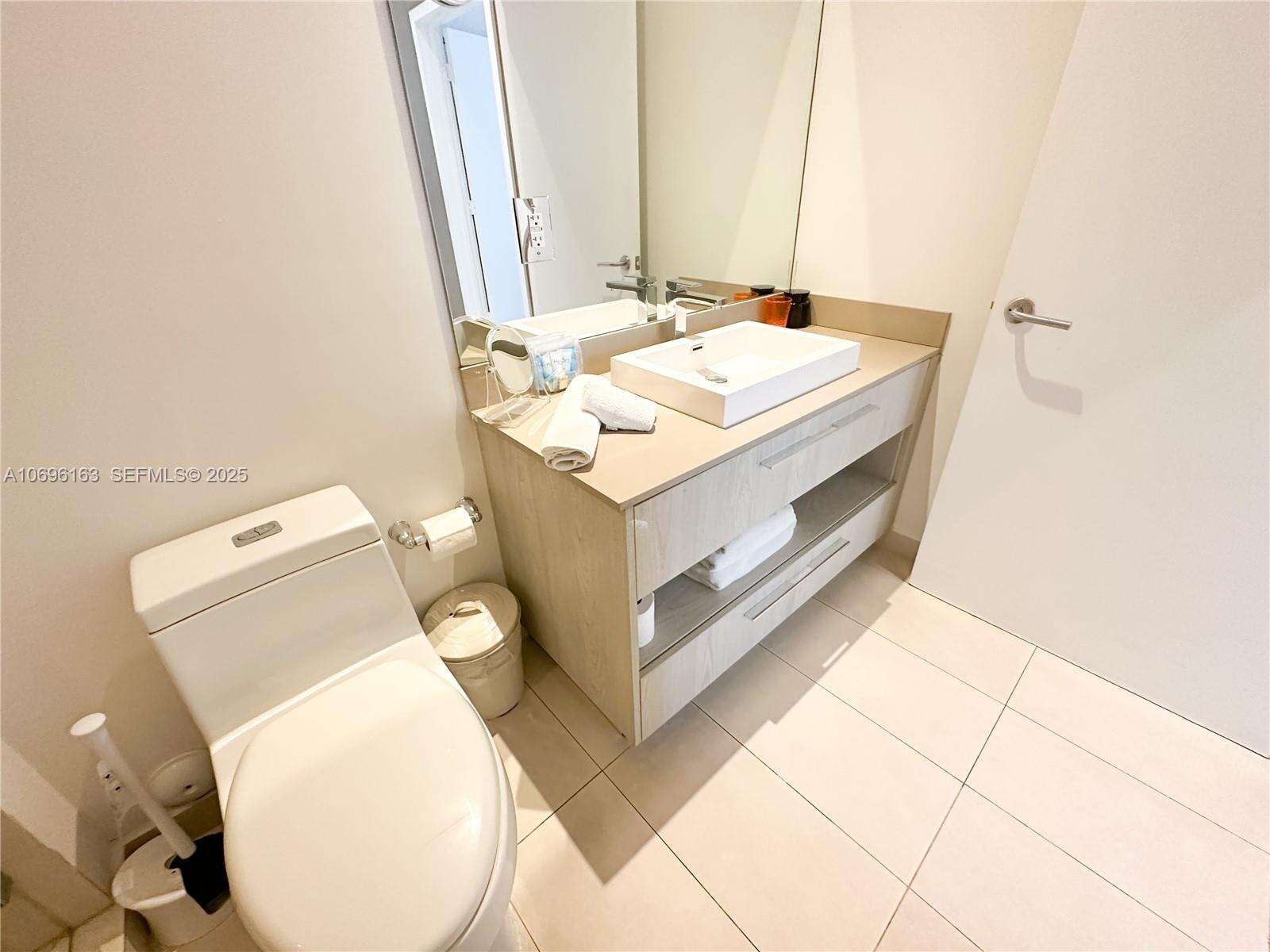 Hyde Resort at 4111 Ocean Dr, Hollywood, FL 33019 - For Rent photo 14