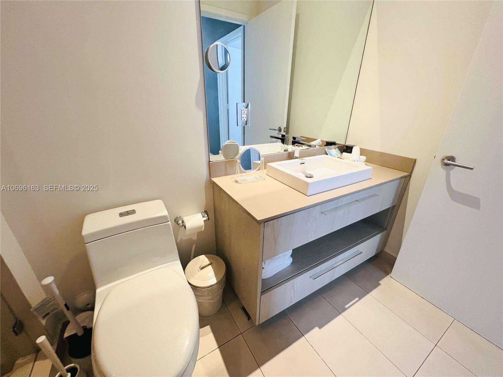 Hyde Resort at 4111 Ocean Dr, Hollywood, FL 33019 - For Rent photo 28