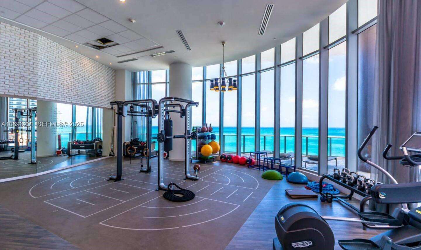 Hyde Resort at 4111 Ocean Dr, Hollywood, FL 33019 - For Rent photo 28