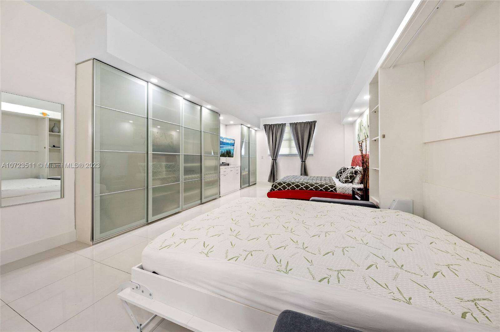 Sian Ocean Residences at 4001 Ocean Dr, Hollywood, FL 33019 - For Rent photo 21