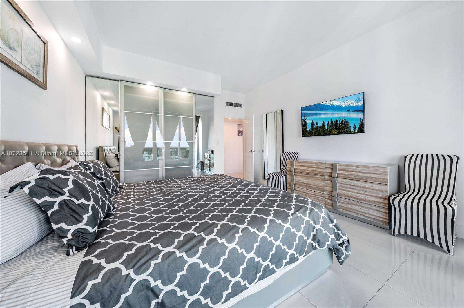 Sian Ocean Residences at 4001 Ocean Dr, Hollywood, FL 33019 - For Rent photo 26