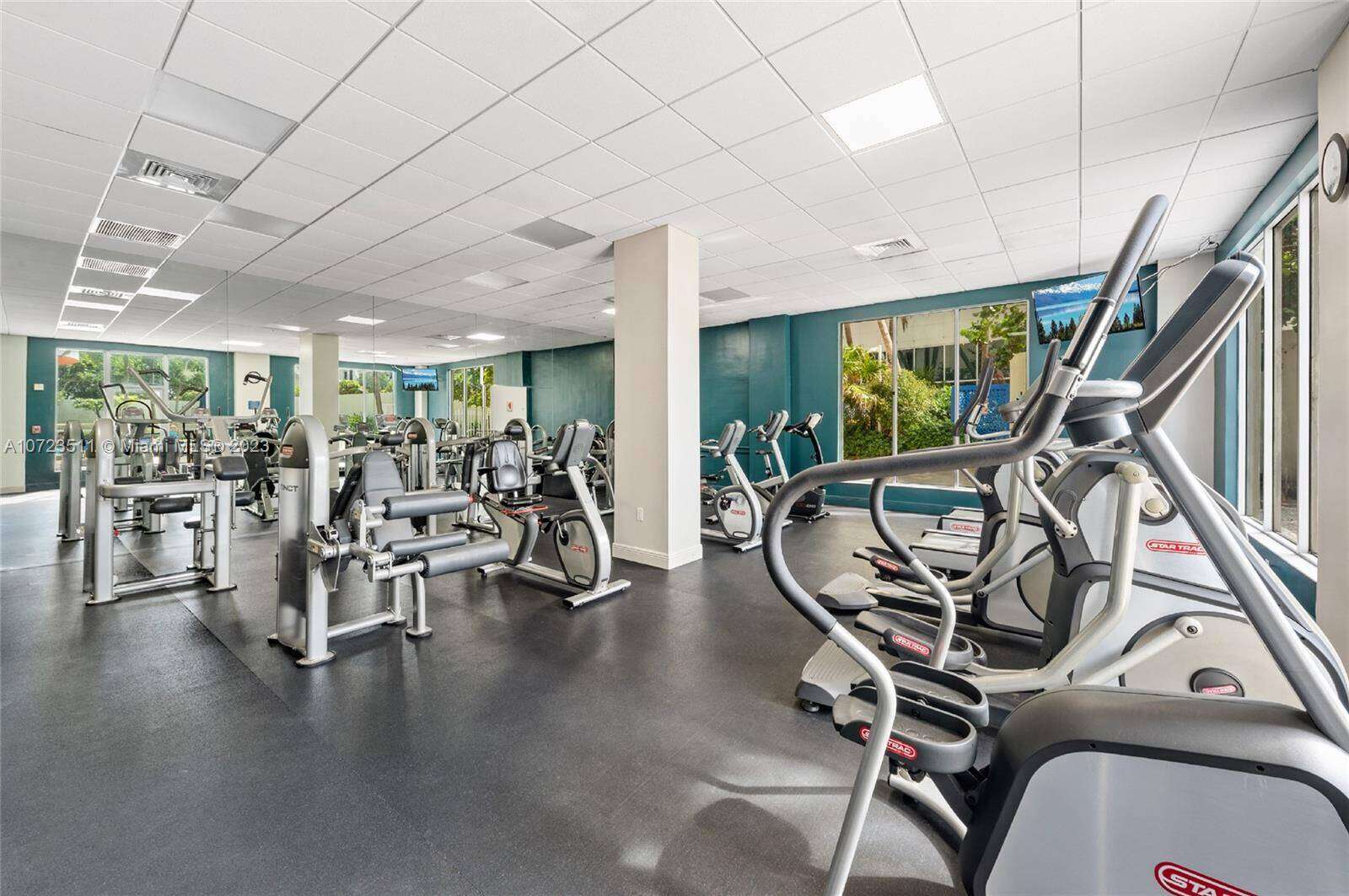 Sian Ocean Residences at 4001 Ocean Dr, Hollywood, FL 33019 - For Rent photo 43