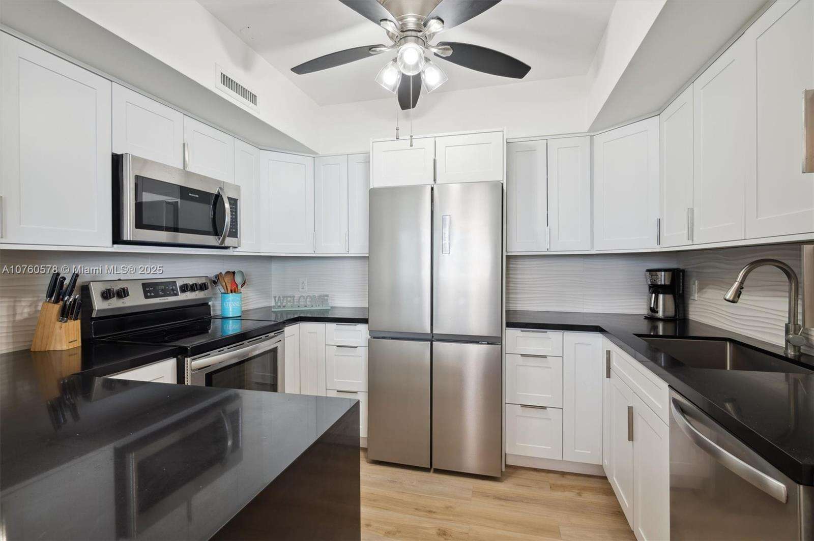 Alexander Towers at 3505 Ocean Dr, Hollywood, FL 33019 - For Rent photo 2