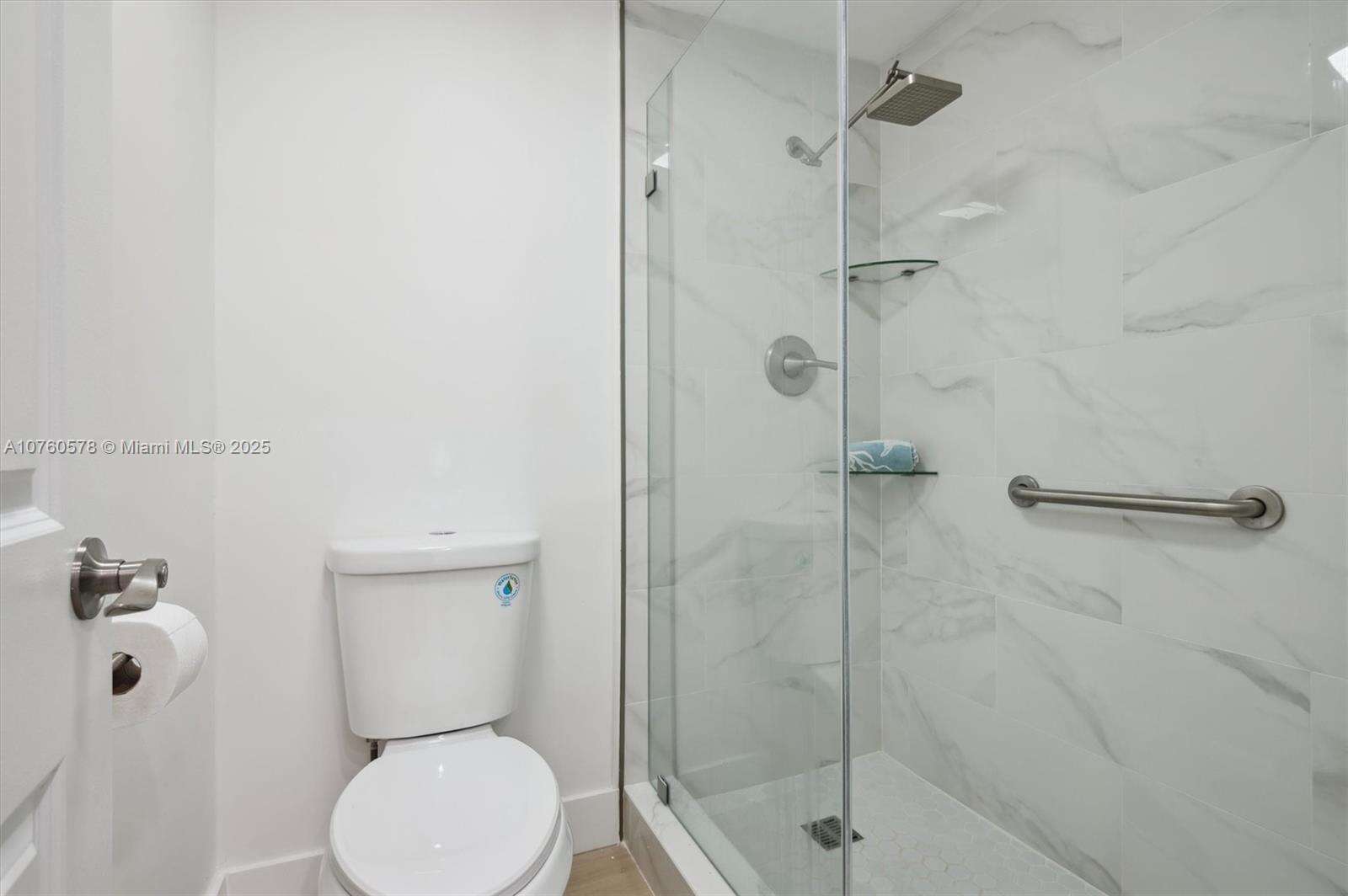 Alexander Towers at 3505 Ocean Dr, Hollywood, FL 33019 - For Rent photo 9